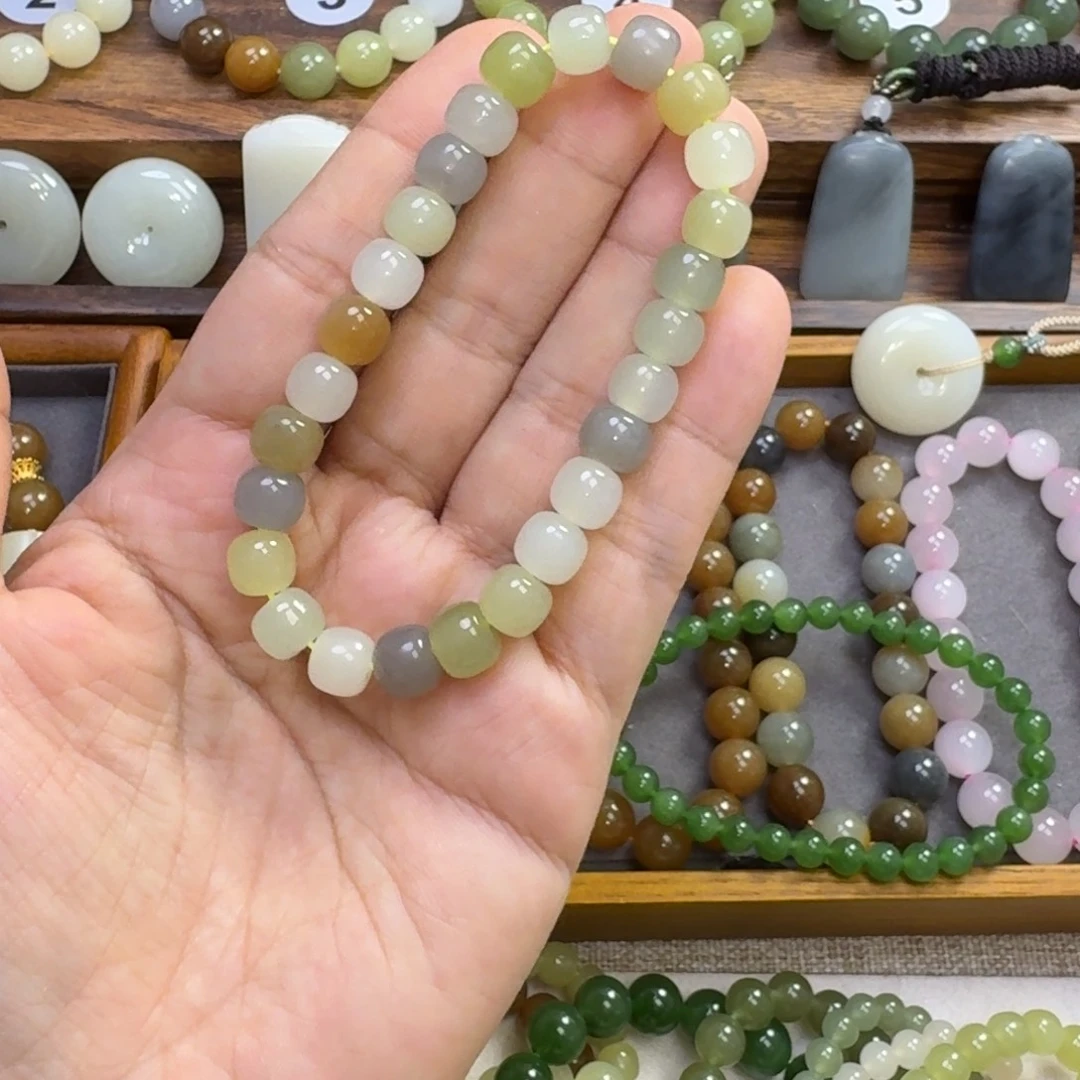 和田玉未镶嵌手链