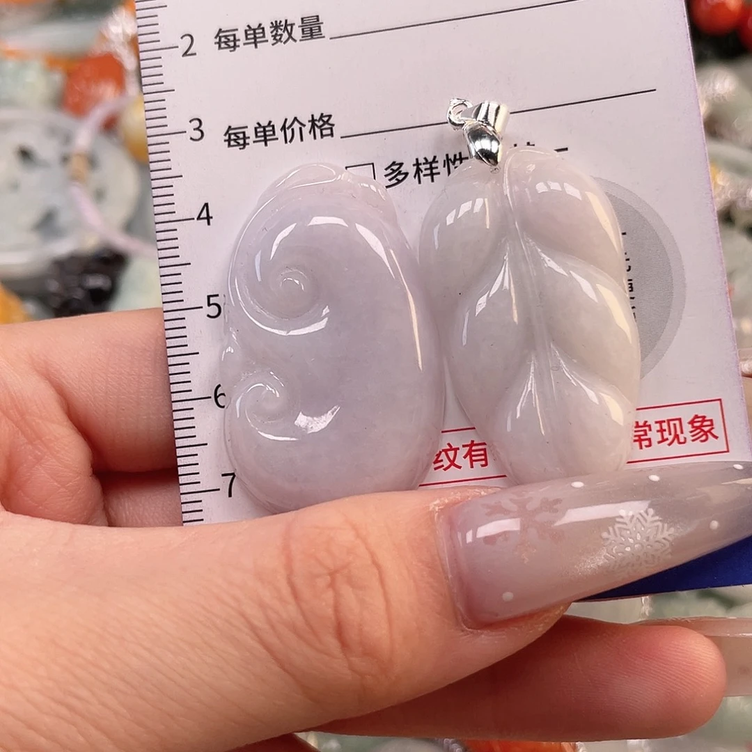 翡翠未镶嵌颈饰hhh