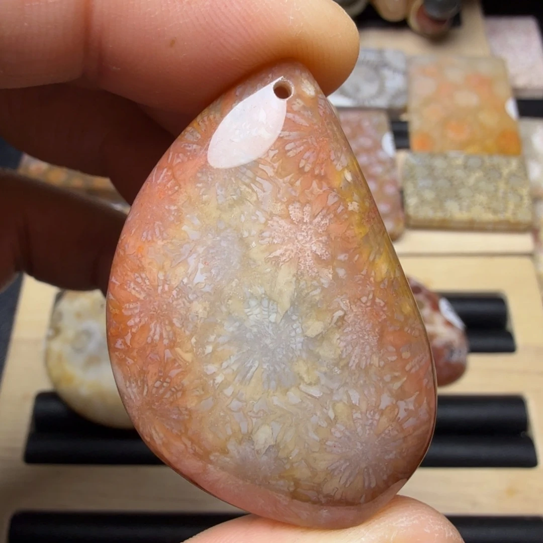 硅化玉未镶嵌纯天然色有机玉石保真色