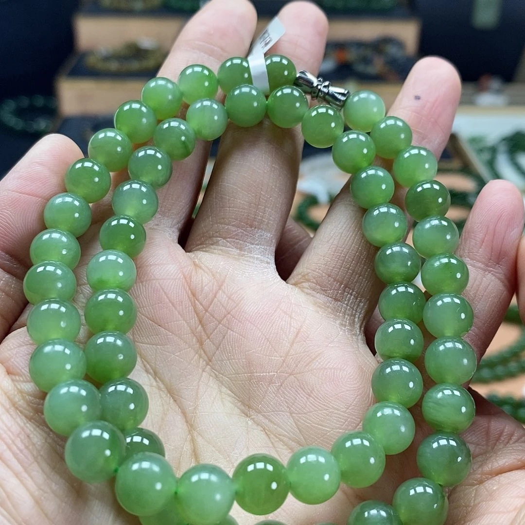 颈饰未镶嵌和田玉（碧玉）8mm果绿