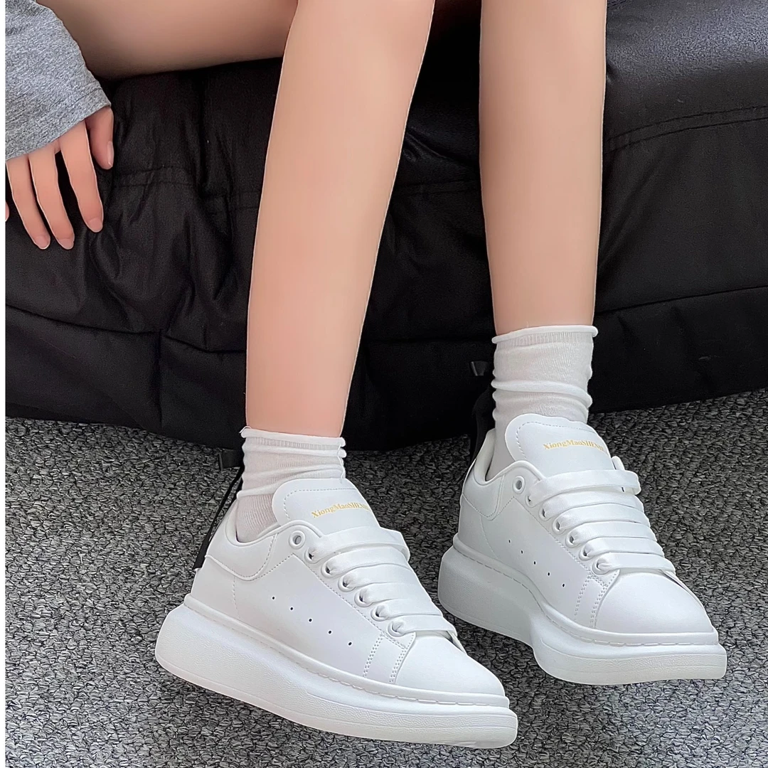 随机颜色运动鞋！！（尺码找客服备注）