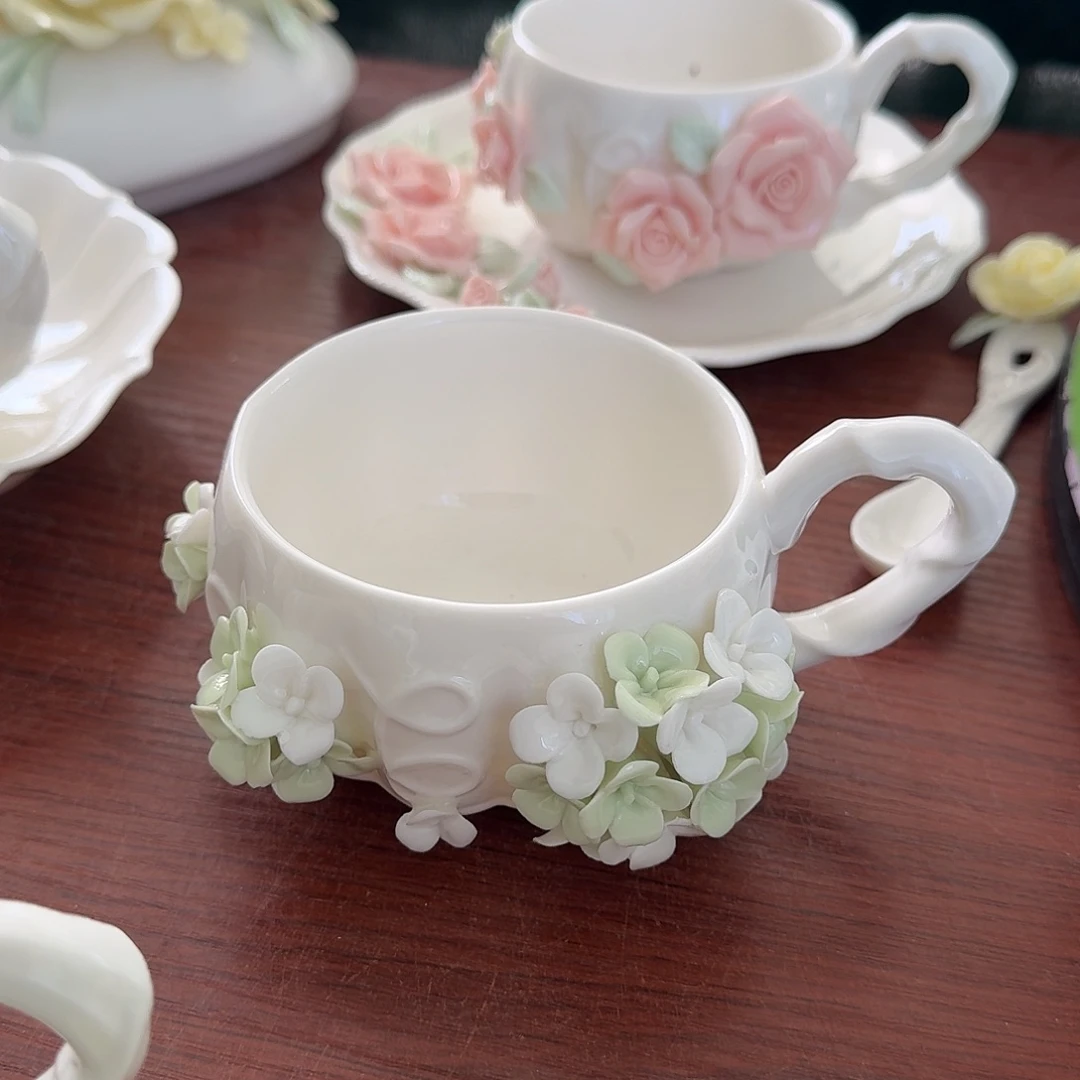 手工捏花花团团咖啡杯碟一套