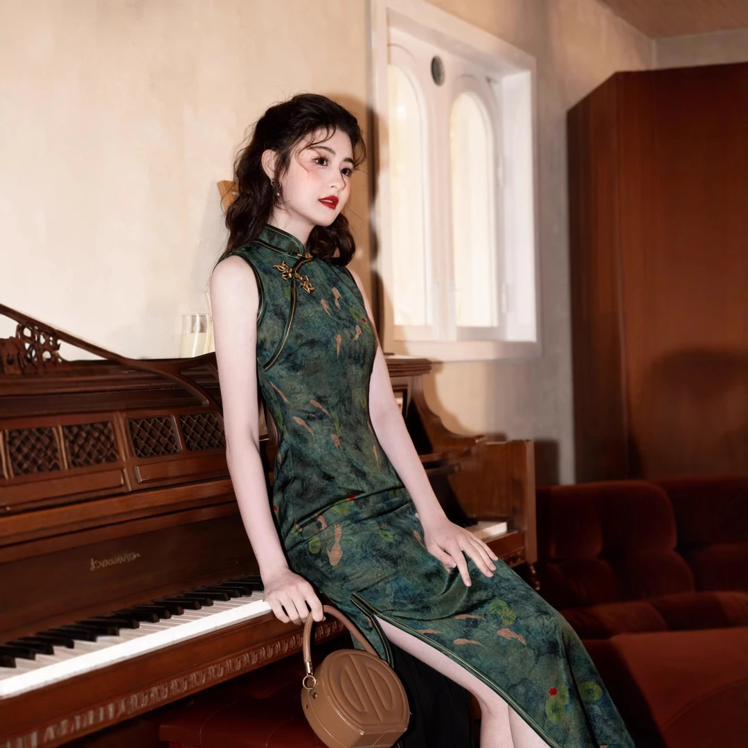 中国风绿色旗袍气质优雅新中式长款改良年轻款复古高档旗袍【现货】