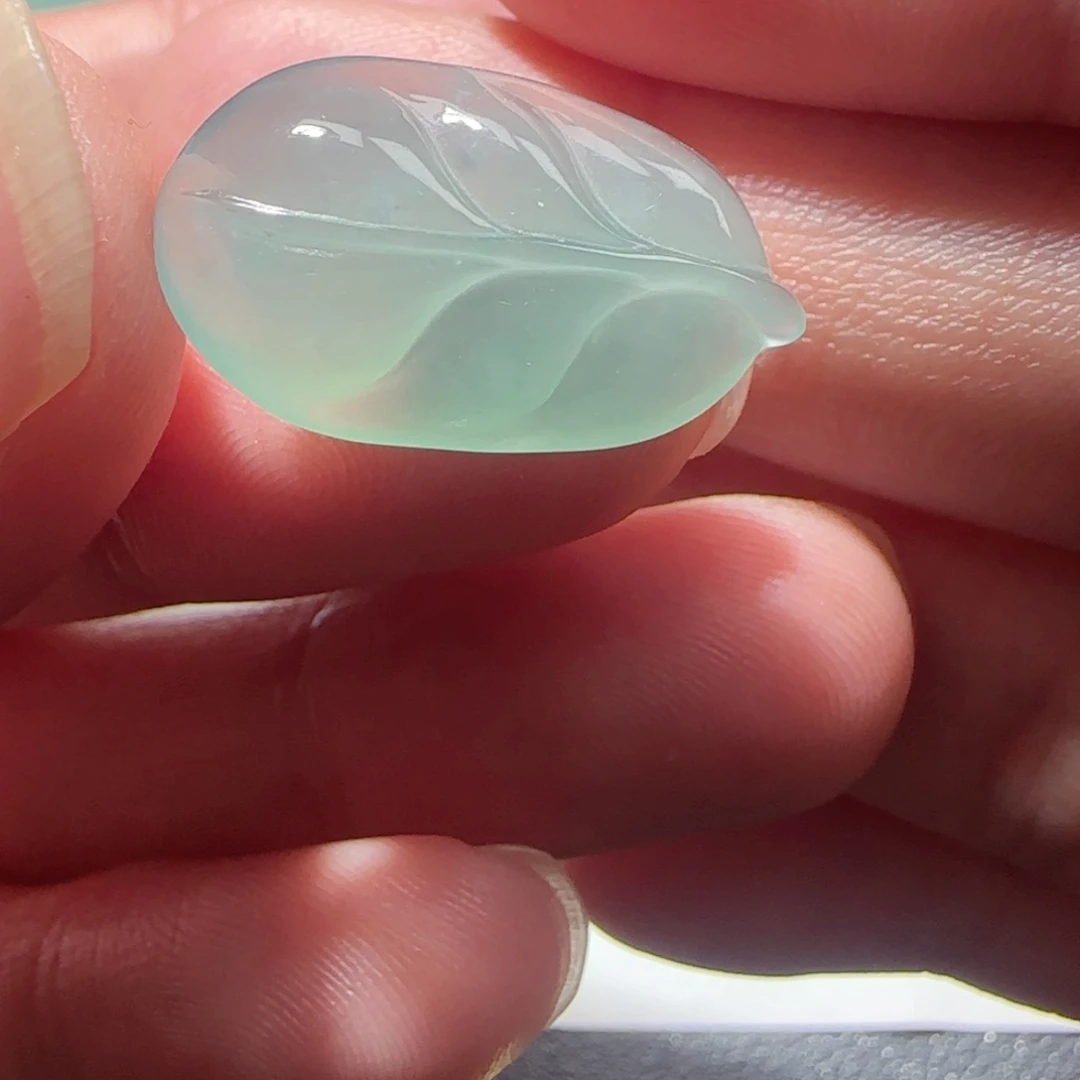 定制翡翠未镶嵌天然翡翠叶子