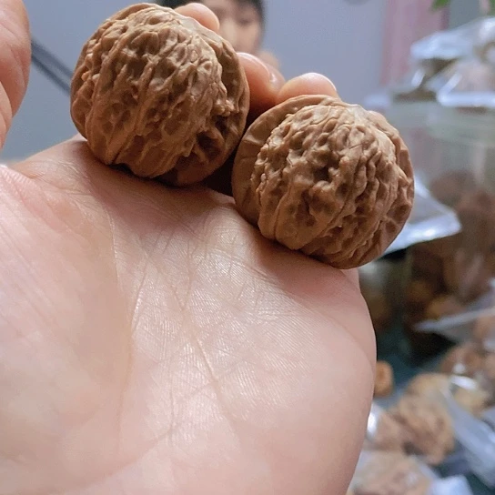 【闪购商品】把件文玩核桃37黄杆