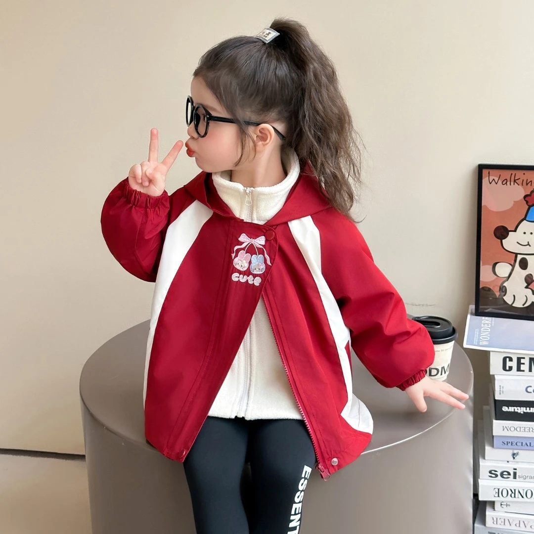 女童外套秋冬款2025新款儿童三合一冲锋衣洋气时髦女宝保暖夹克衫