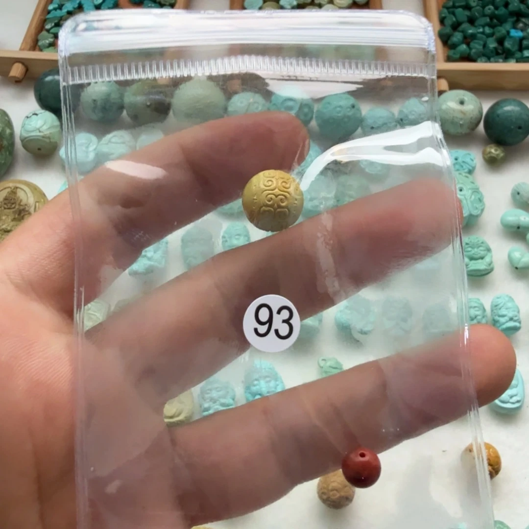 南红玛瑙未镶嵌珠宝奇石