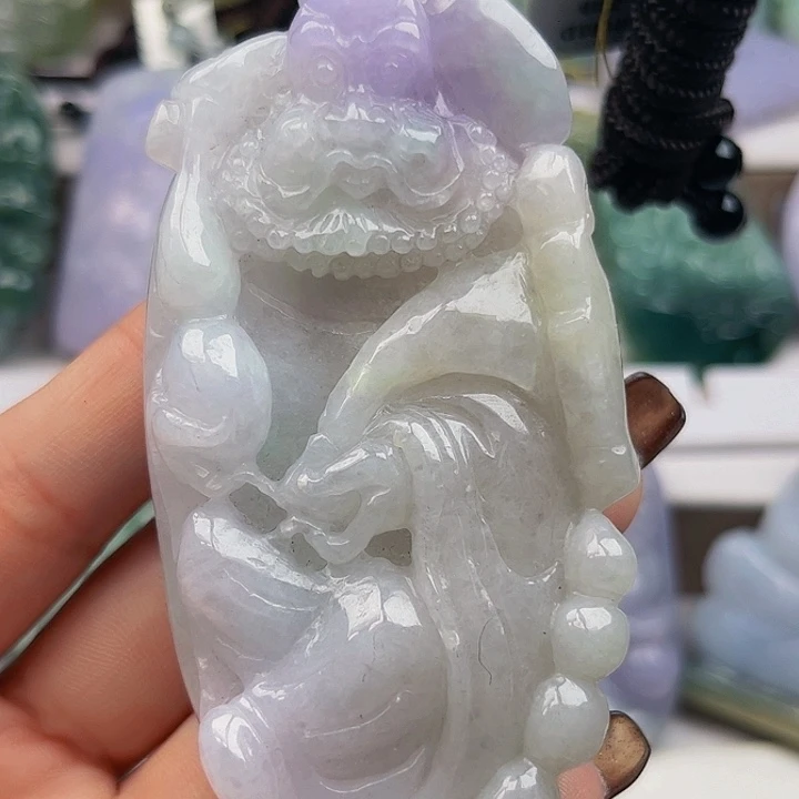 翡翠未镶嵌颈饰挂件