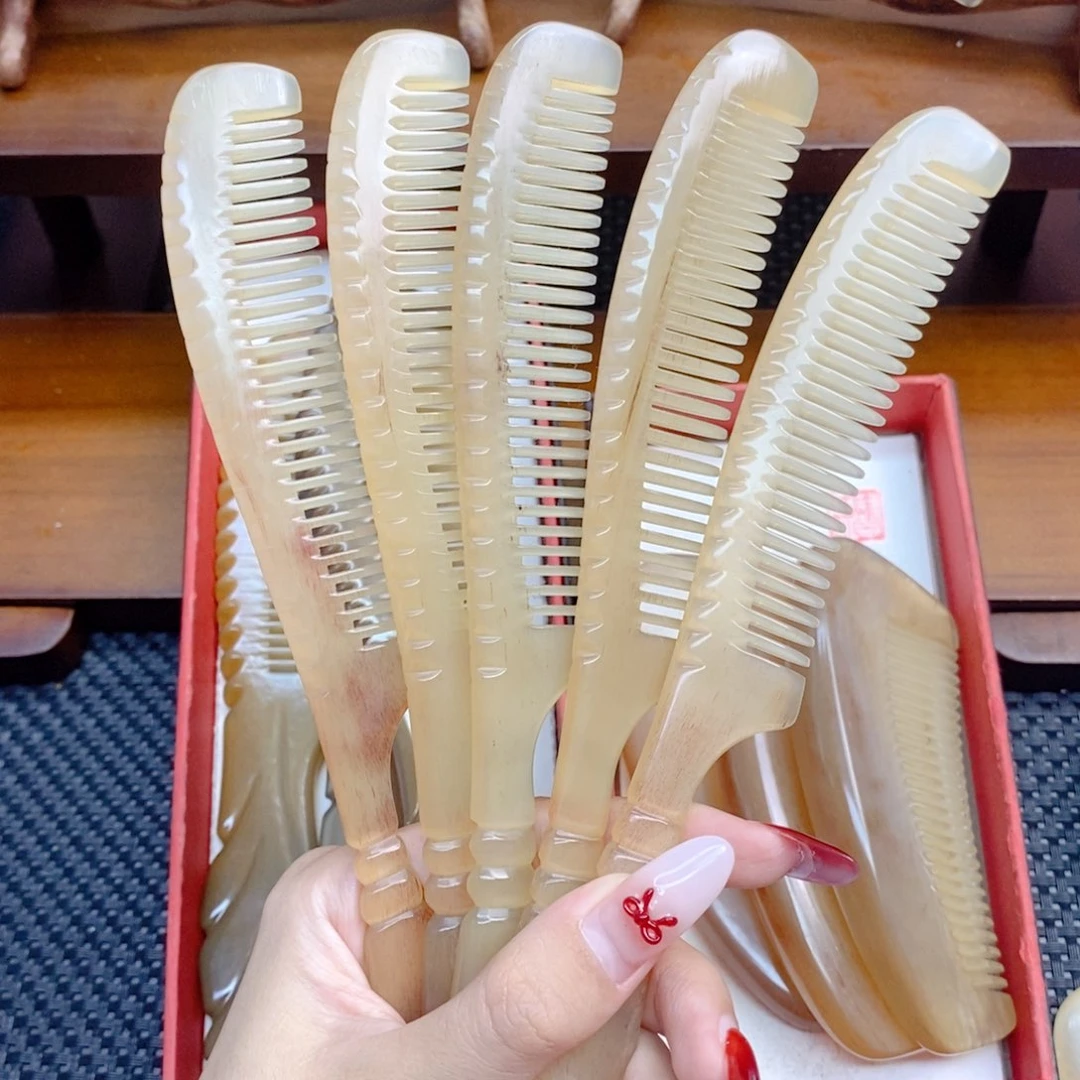 纯手工制作纯牛角梳子