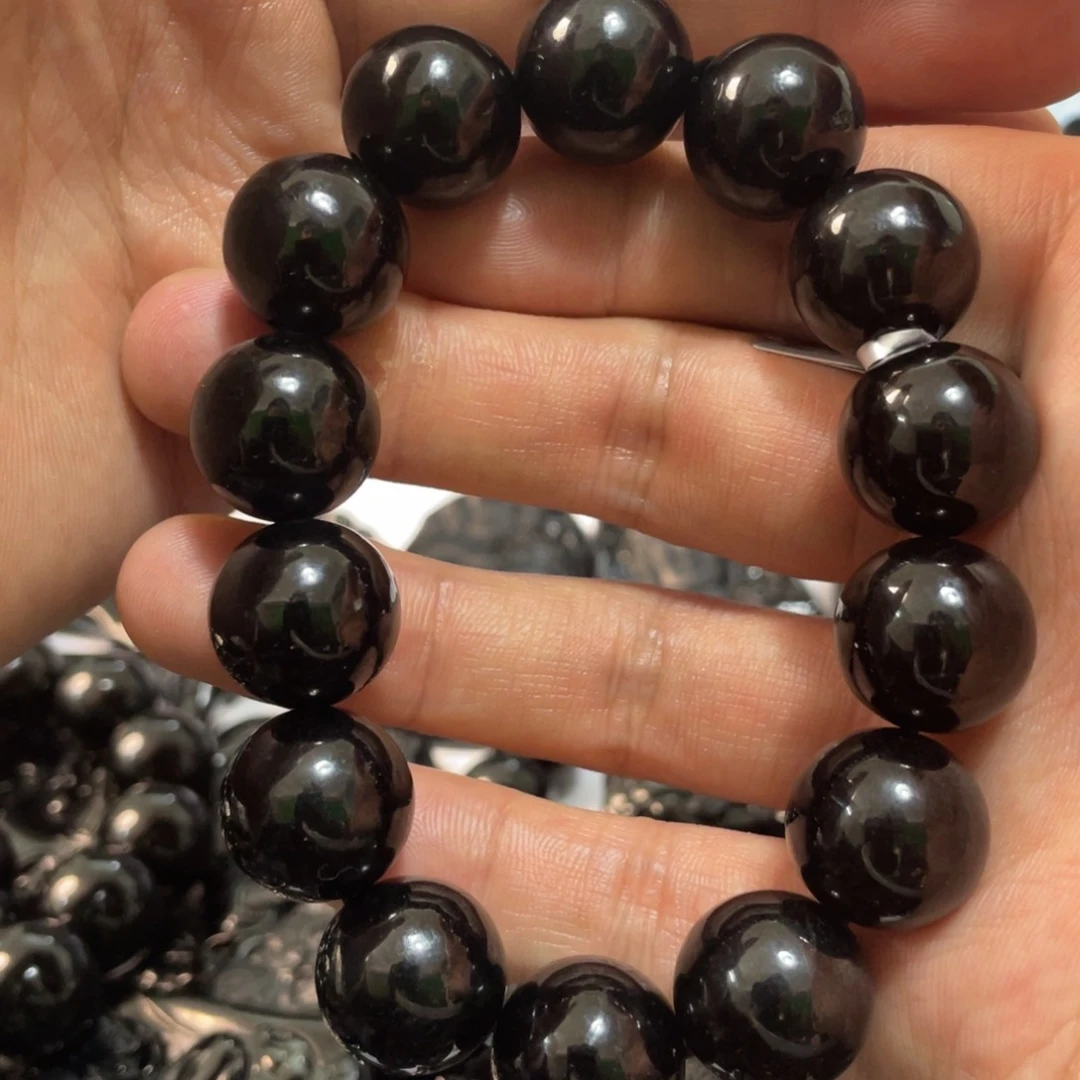 翡翠吊坠(不含链)未镶嵌卡15左右