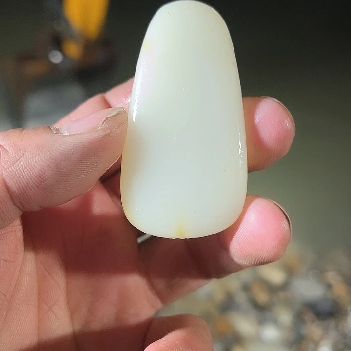 未镶嵌和田玉（糖玉）珠宝奇石