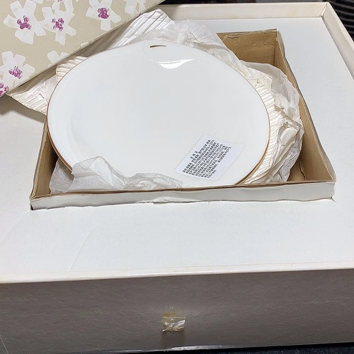 网***烟瓷片射手和狮子会成员一起的小