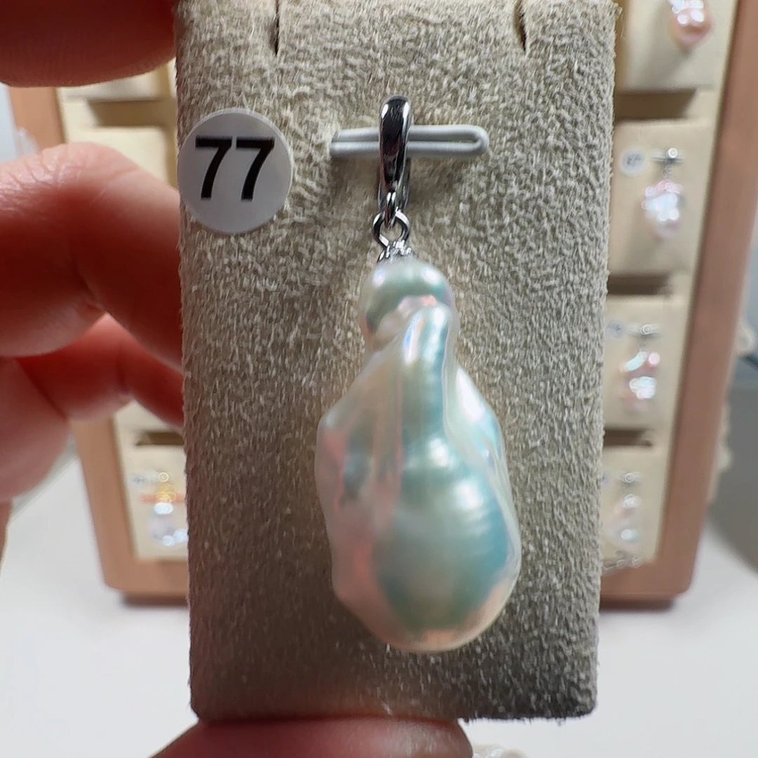 淡水珍珠合金颈饰