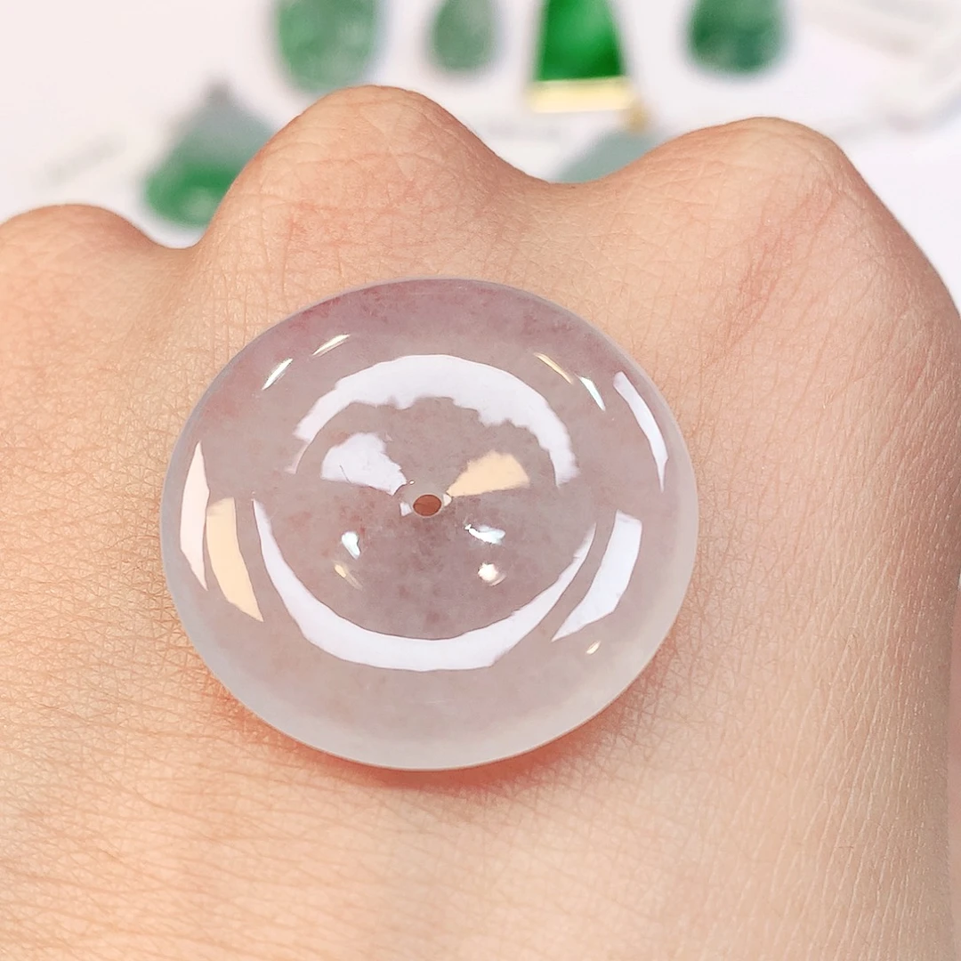 翡翠未镶嵌颈饰缅甸