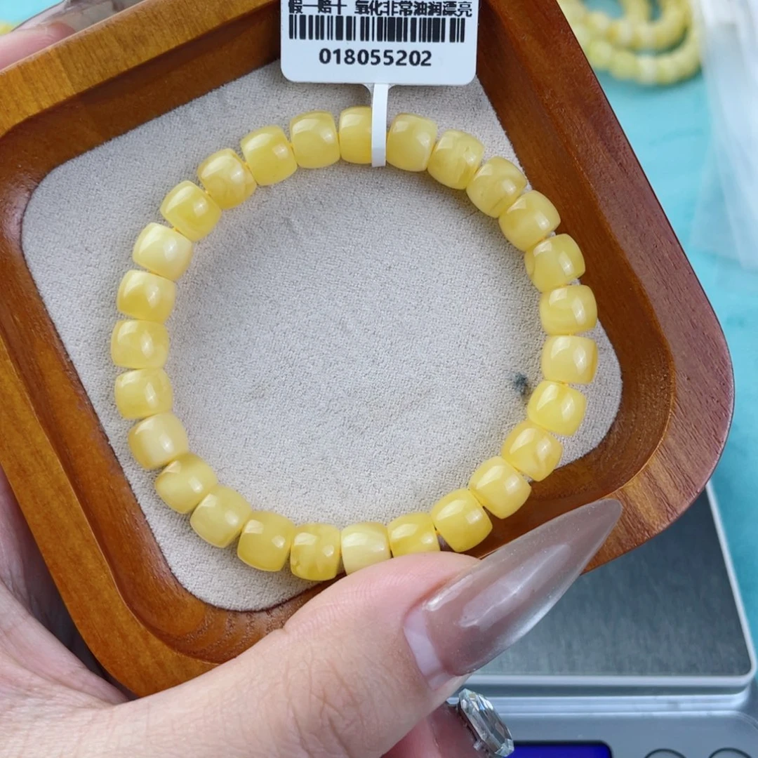 蜜蜡裸石未镶嵌蜜蜡25