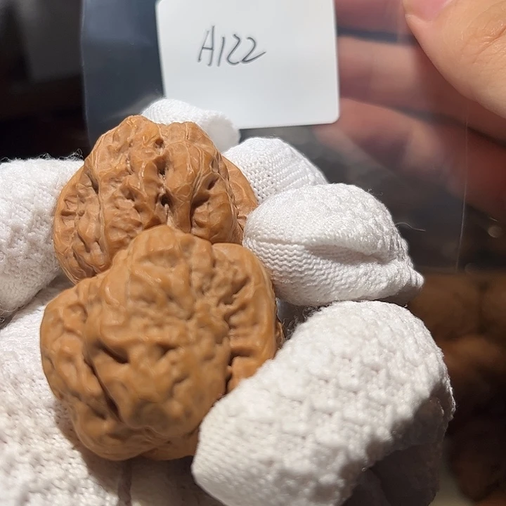 文玩核桃吊坠蛤蟆头A122