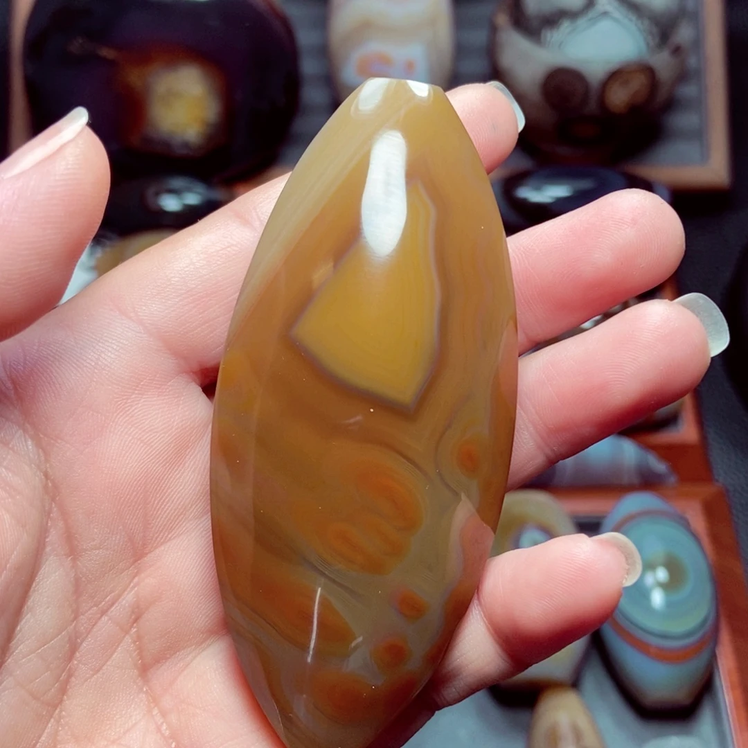 玛瑙/玉髓未镶嵌珠宝奇石