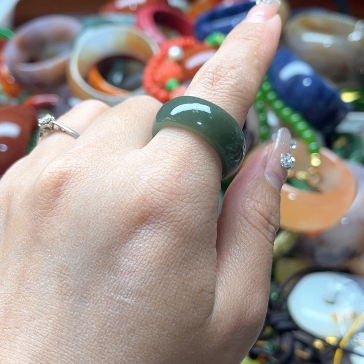 和田玉戒指未镶嵌