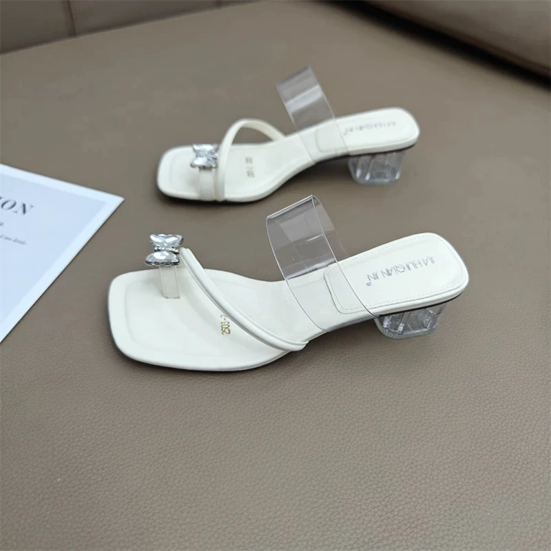 2503-2小香风水晶粗跟女夏2025爆款白色仙女风蝴蝶套趾高跟凉拖鞋