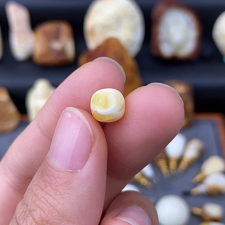 琥珀未镶嵌裸石8老邢微瑕