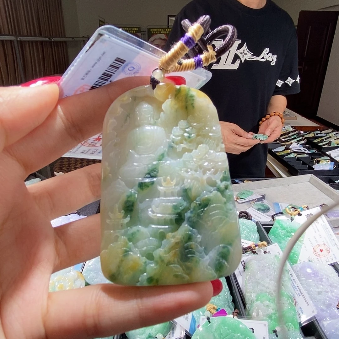 翡翠未镶嵌颈饰翡翠
