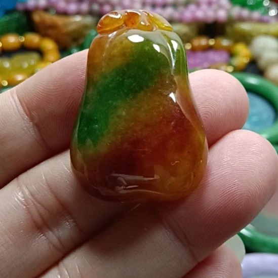 翡翠未镶嵌挂件翡翠