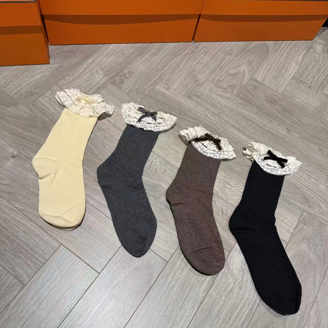 wyd小樱桃 重工蕾丝花边丝绒蝴蝶结竖条纹短袜