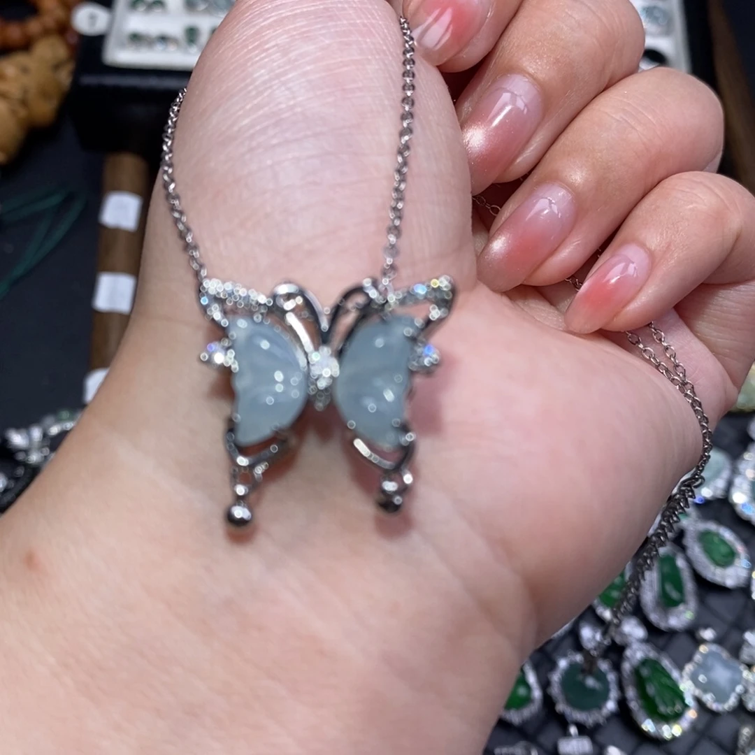 颈饰未镶嵌翡翠翡翠