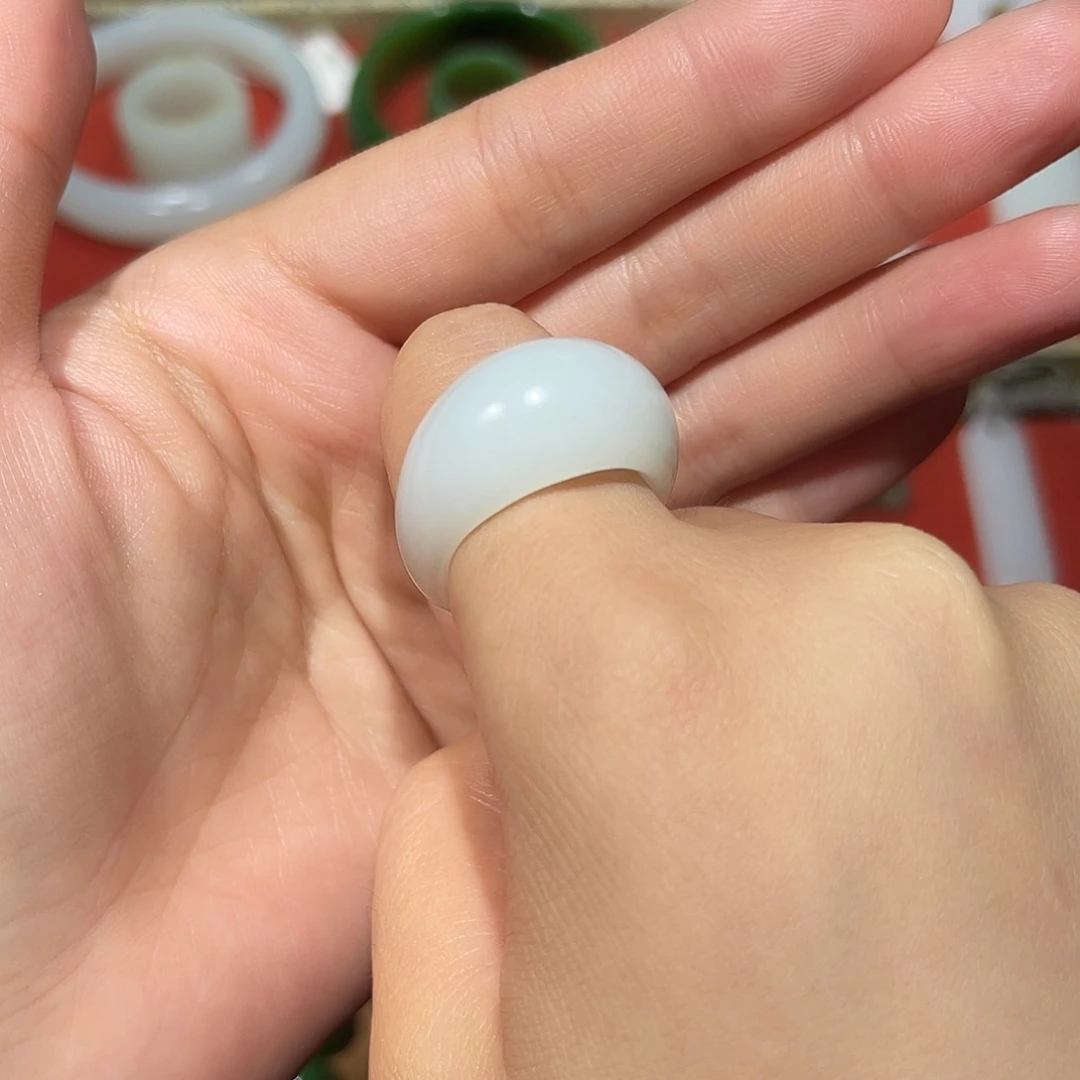 和田玉戒指未镶嵌