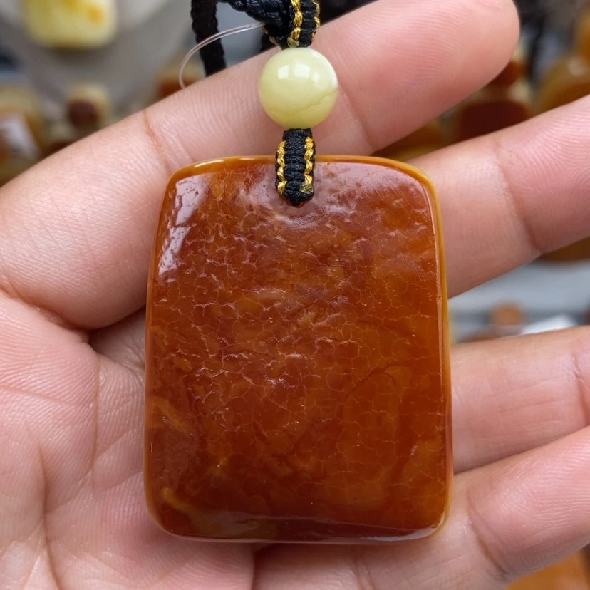 【闪购商品】琥珀颈饰未镶嵌