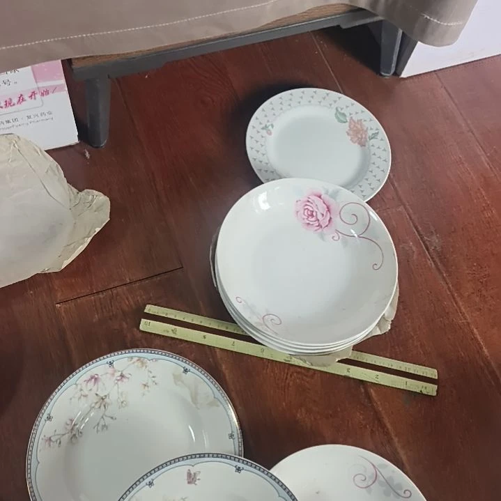 东**北梧桐树深盘四只，，