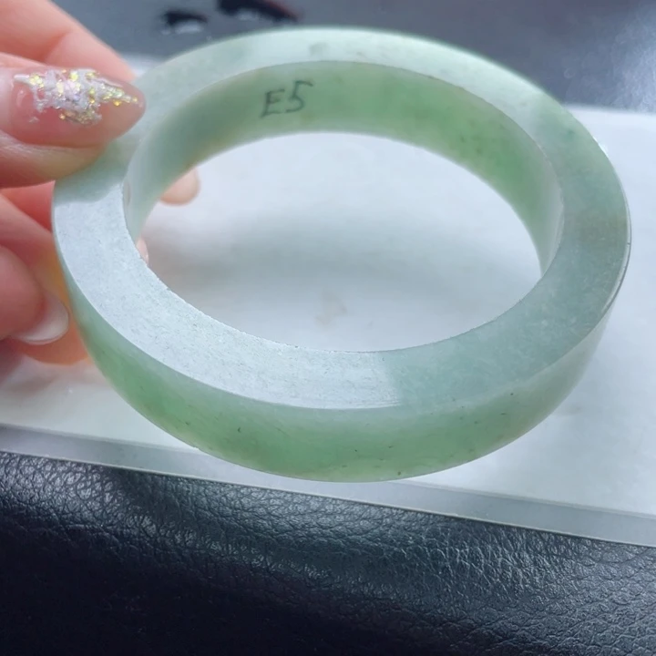 定制翡翠未镶嵌贵