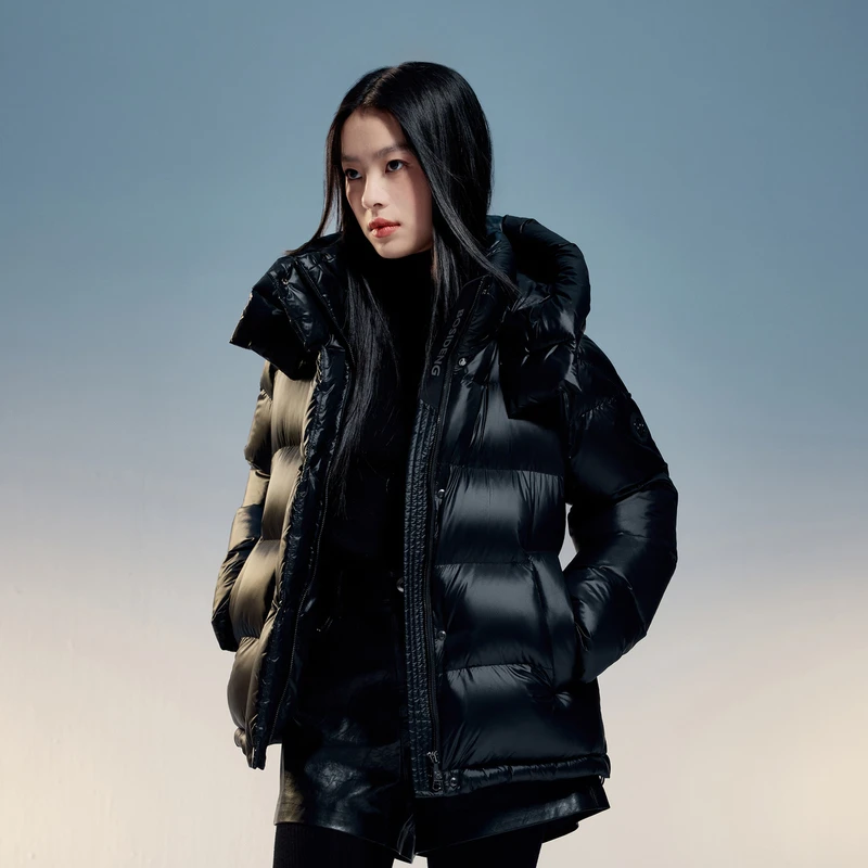 波司登2024冬季新款女短款时尚潮流泡芙经典保暖羽绒服B40143116