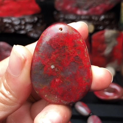 昌化鸡血石昌化鸡血石挂件