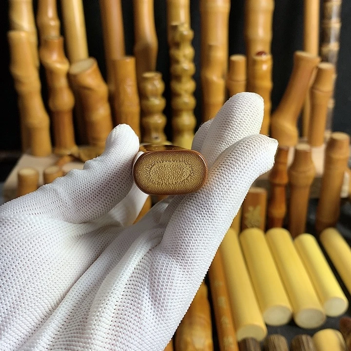 【闪购商品】喵*人实心玉竹红皮火机扁