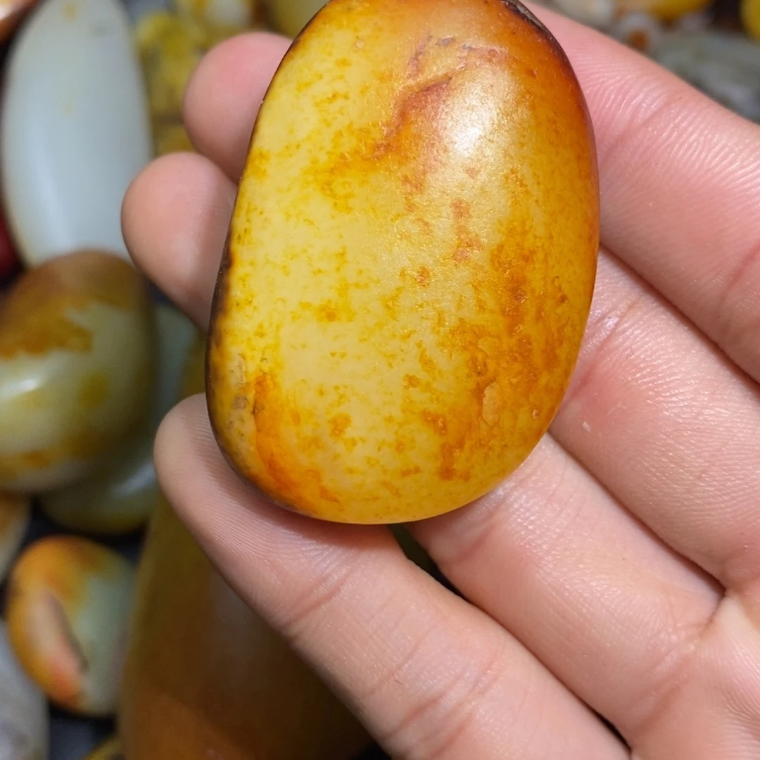 和田玉未镶嵌珠宝奇石