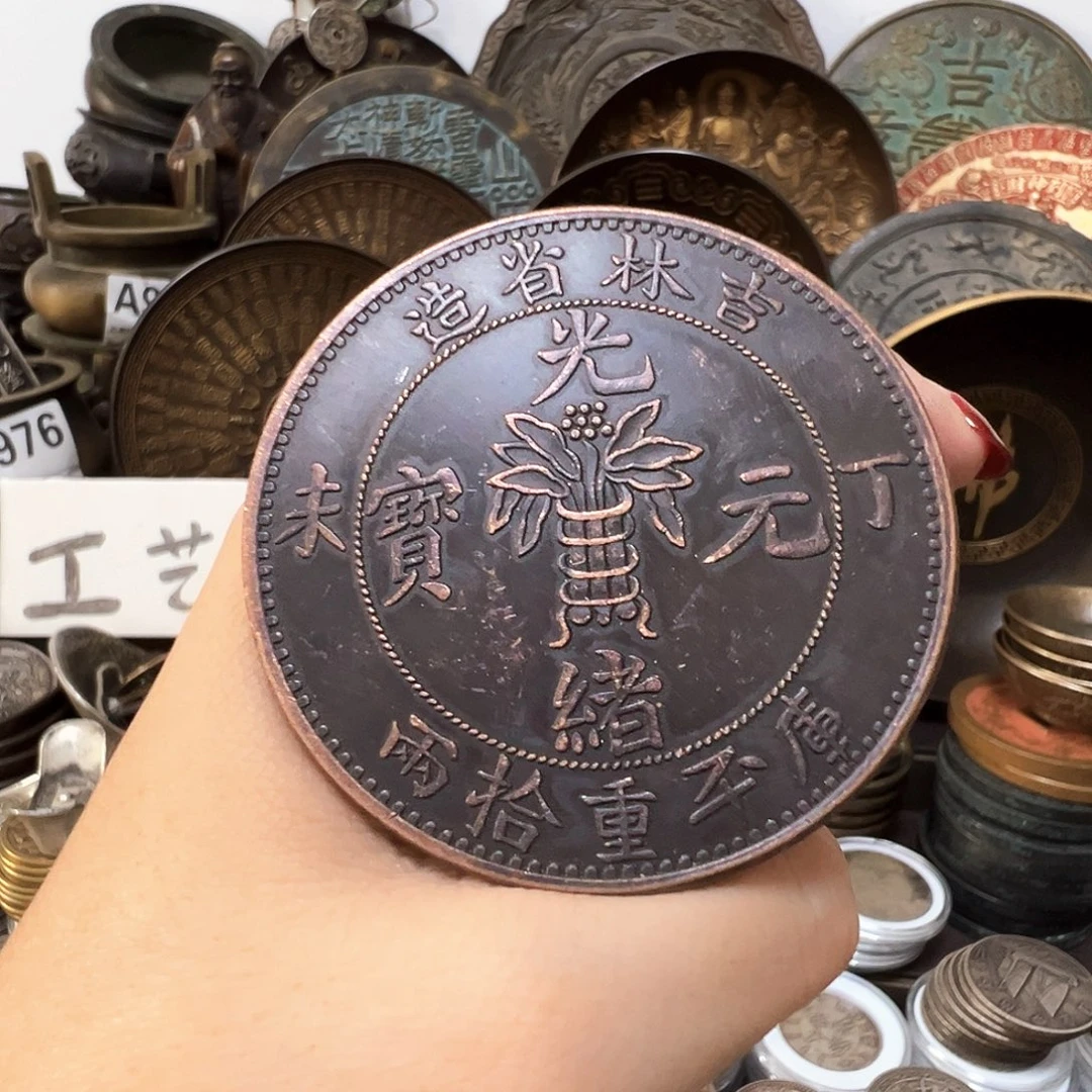 金属复古风格摆件