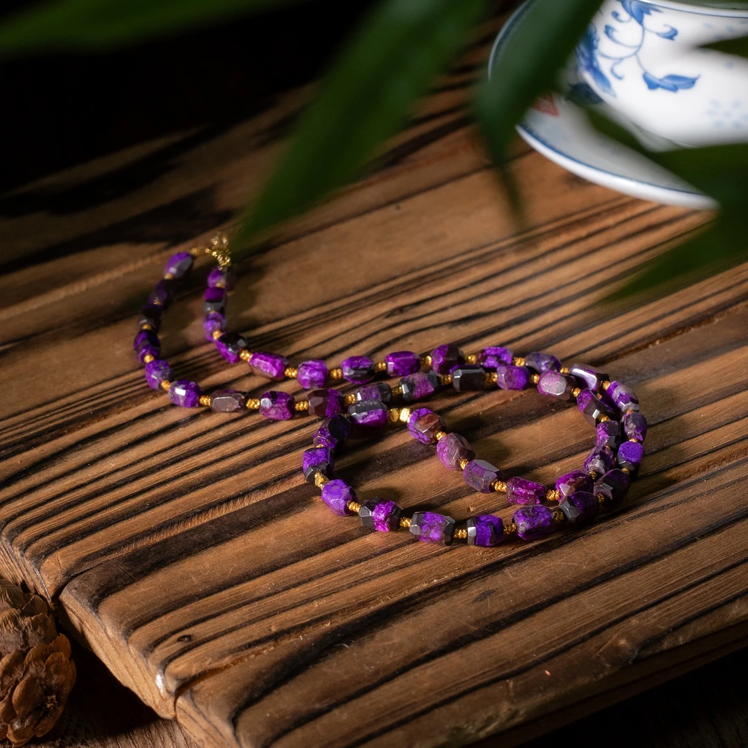 世间臻宝-雪瑶丨丝绒舒俱来项链/45cm/多样性发/P6324/18/0