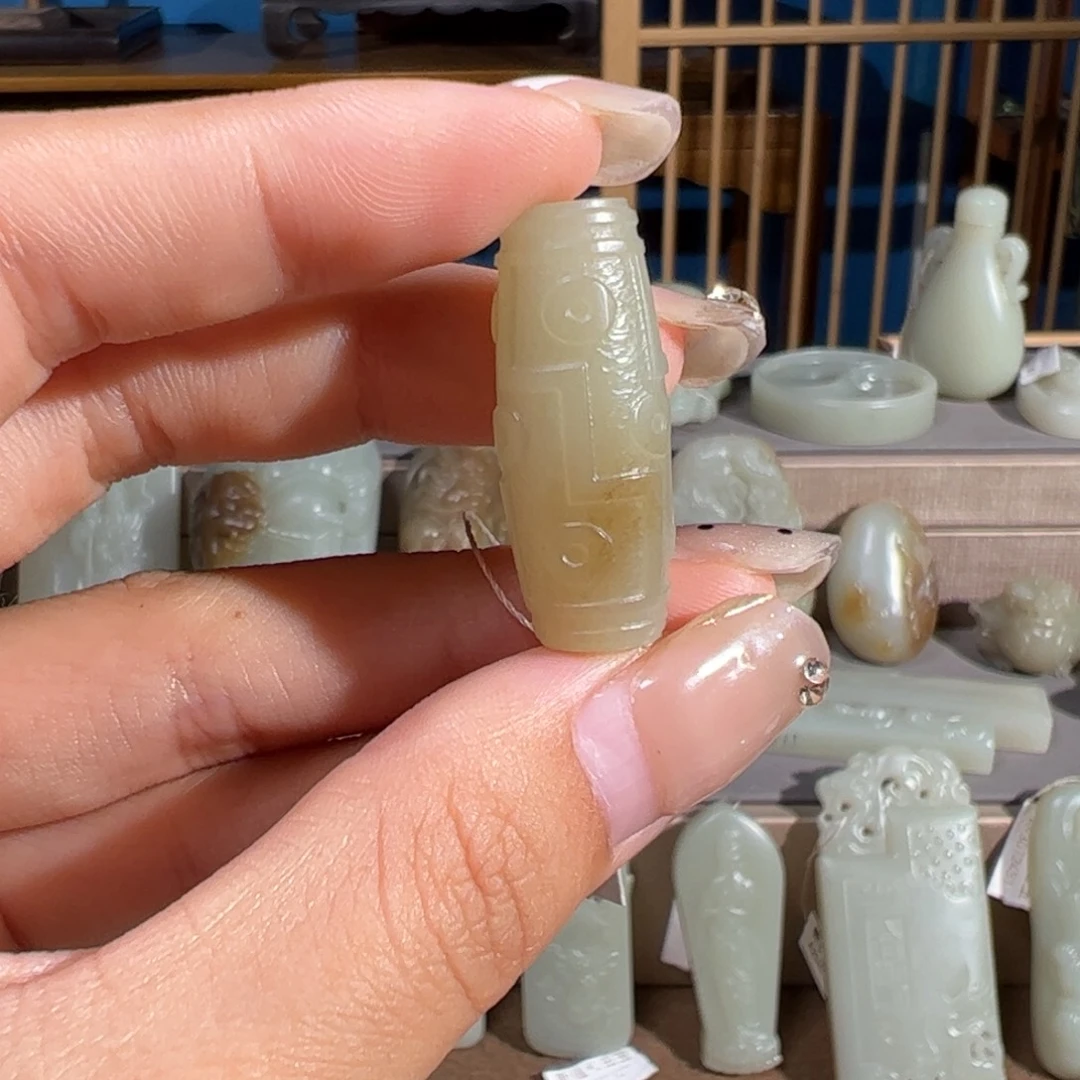 和田玉（糖玉）未镶嵌颈饰