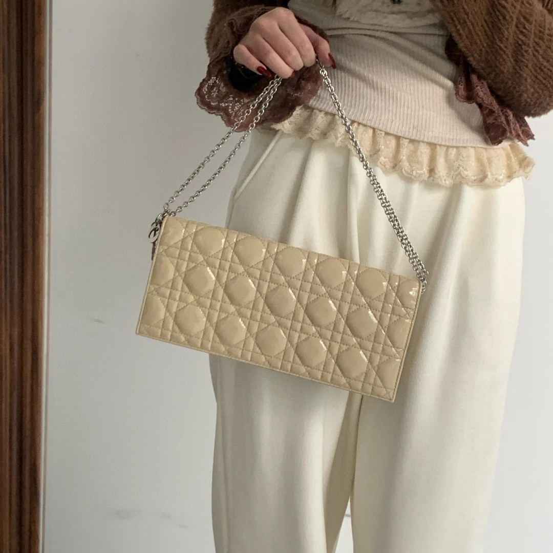 95新 DIOR/迪奥 dior 奶杏色七格横版woc链条包