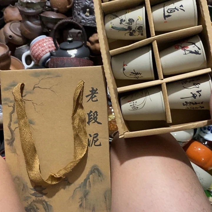 瓷片然后又要来找她玩转圈圈