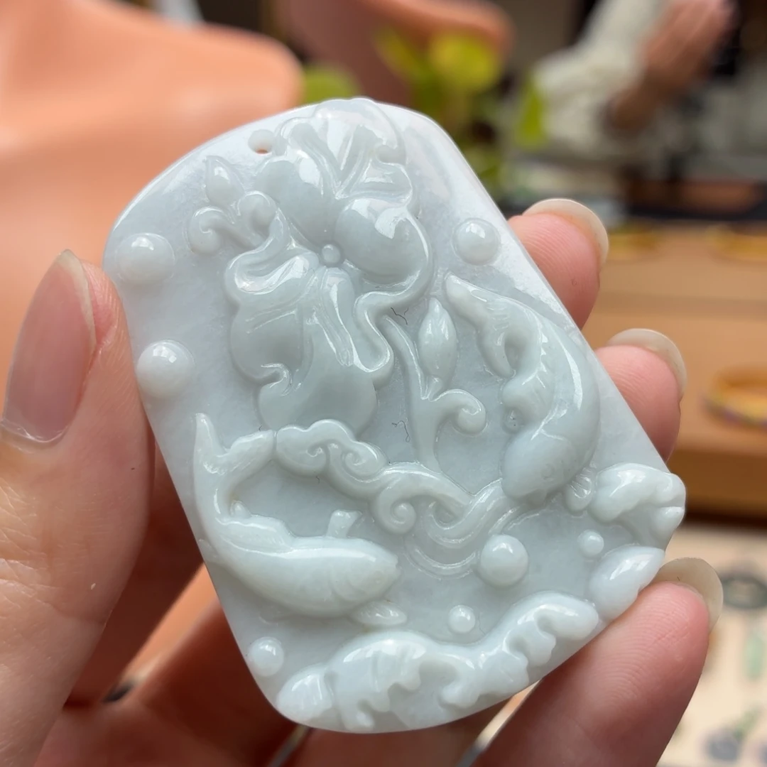 翡翠未镶嵌颈饰吊坠