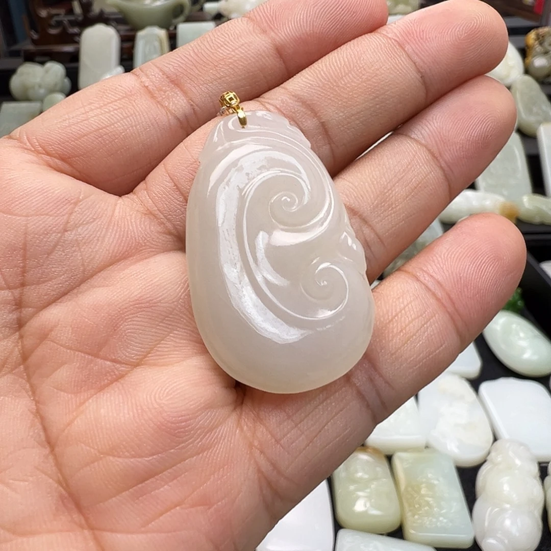 和田玉未镶嵌颈饰