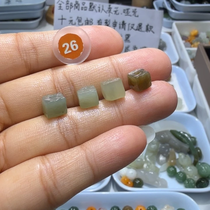 未镶嵌和田玉珠宝半成品