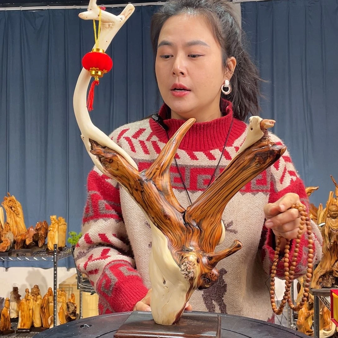 柏木（崖柏）随型艺术根雕