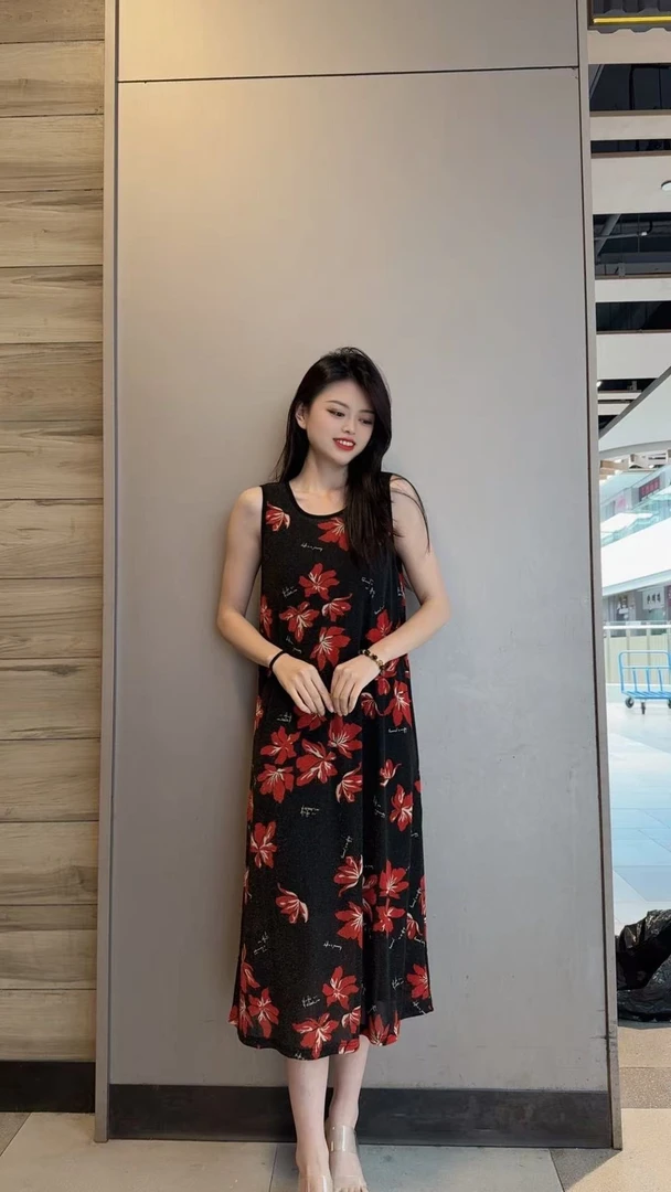 【J1133】 夏季新款时尚玫瑰花百搭气质显瘦背心连衣裙