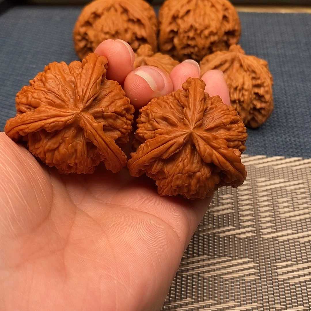 6***6吊坠文玩核桃三棱