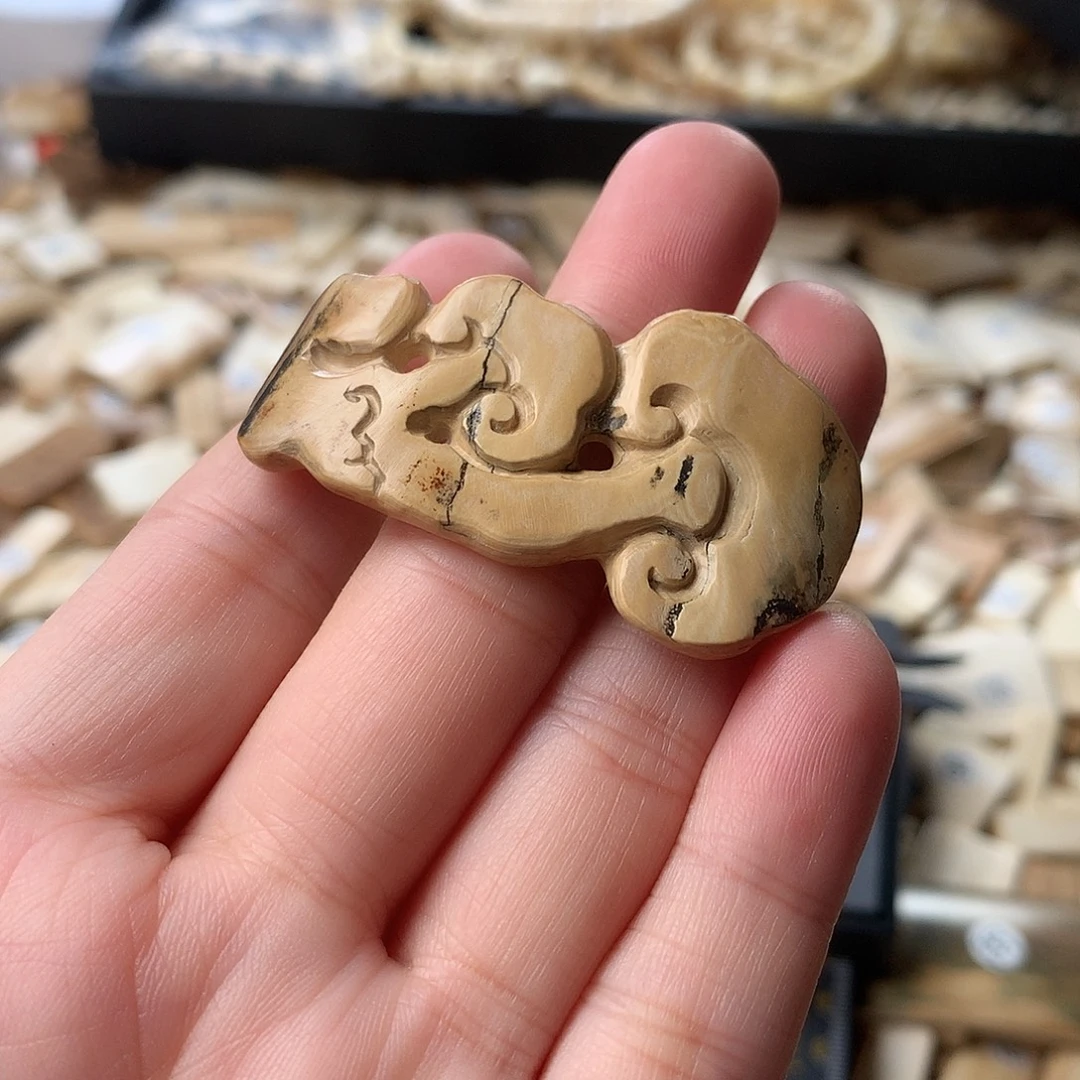 泥塑不打孔联系客服