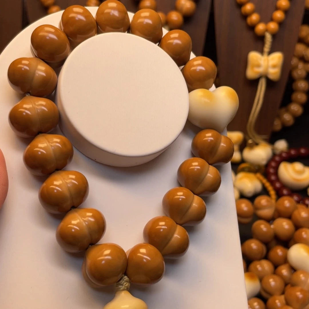 ʚ***ɞ猴头核桃吊坠全品屁桃手持