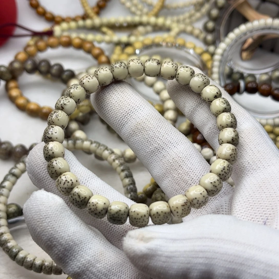 吊坠星月菩提石玉料河豚